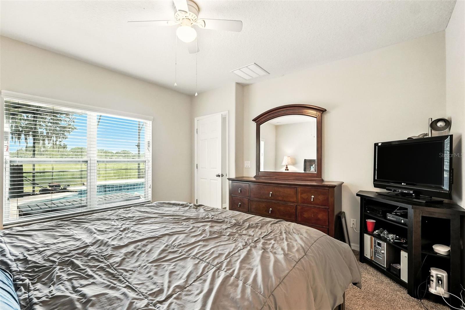 Image 21 of 36 For 301 Sierra Way
