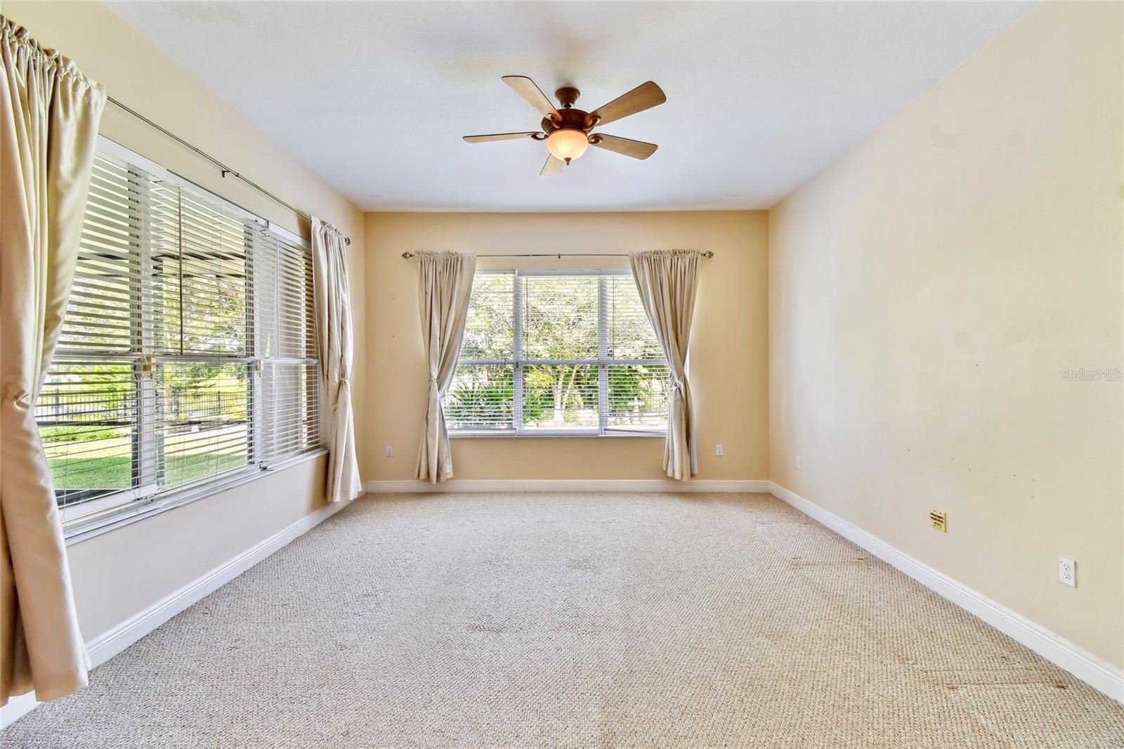 Image 31 of 95 For 521 Milano Rd