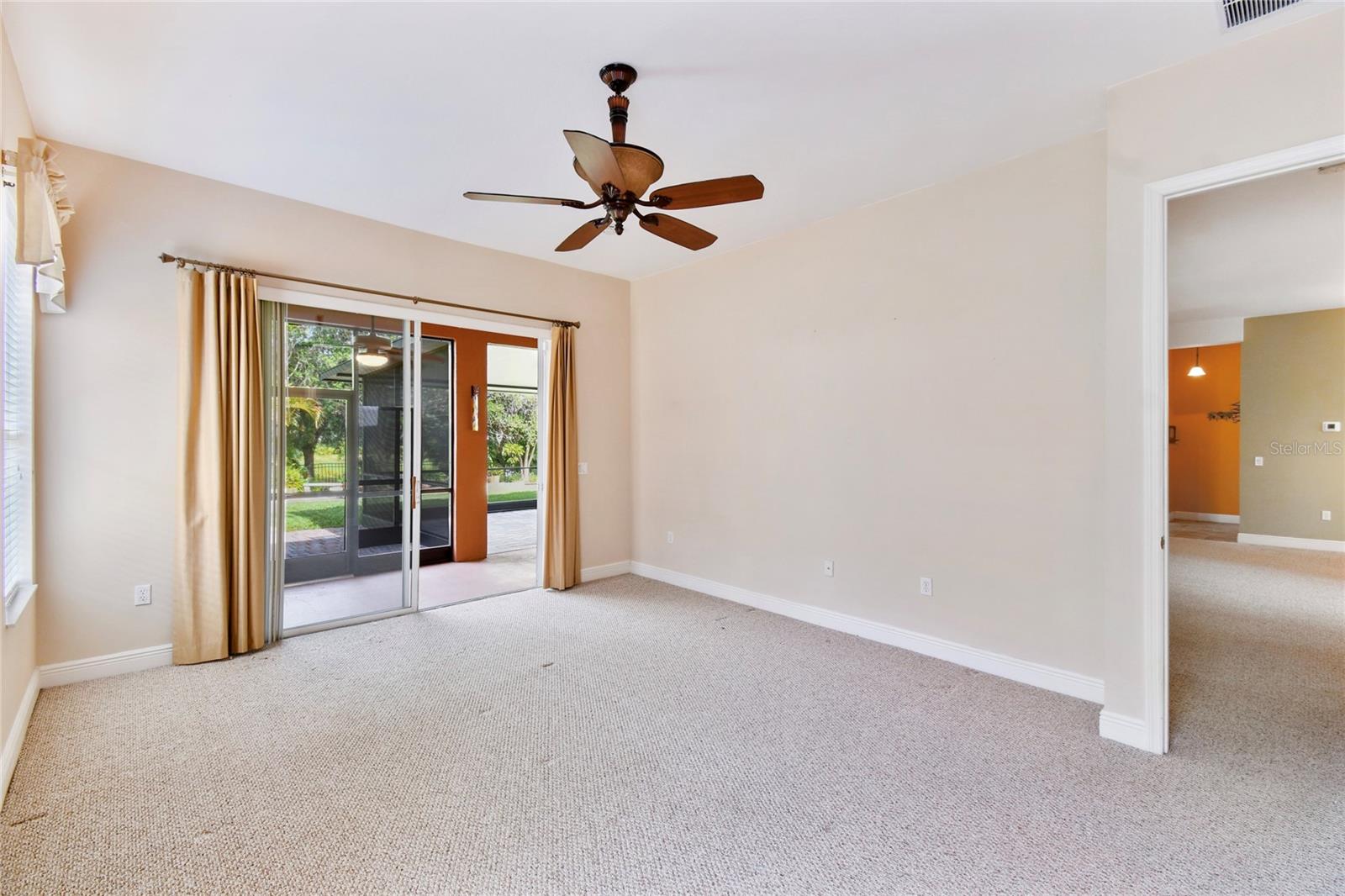 Image 40 of 95 For 521 Milano Rd