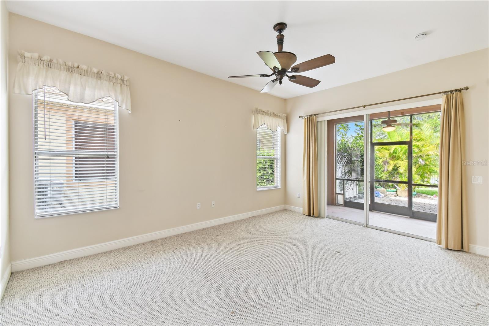 Image 42 of 95 For 521 Milano Rd