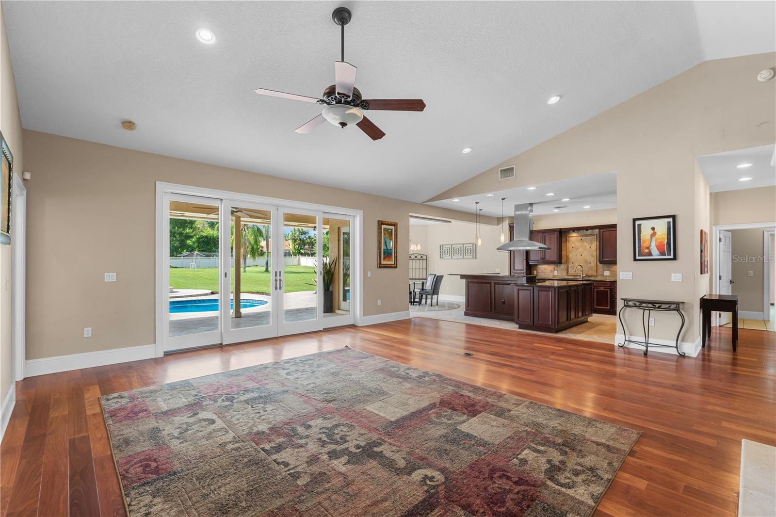 Image 10 of 35 For 10506 Down Lakeview Circle