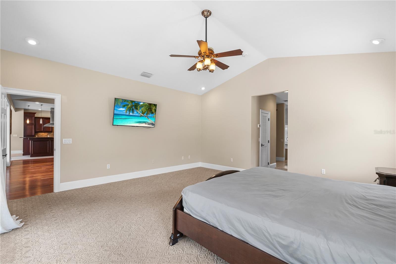 Image 16 of 35 For 10506 Down Lakeview Circle
