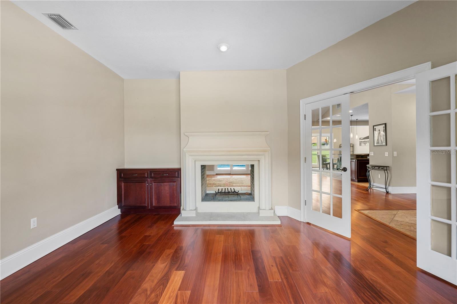Image 20 of 35 For 10506 Down Lakeview Circle