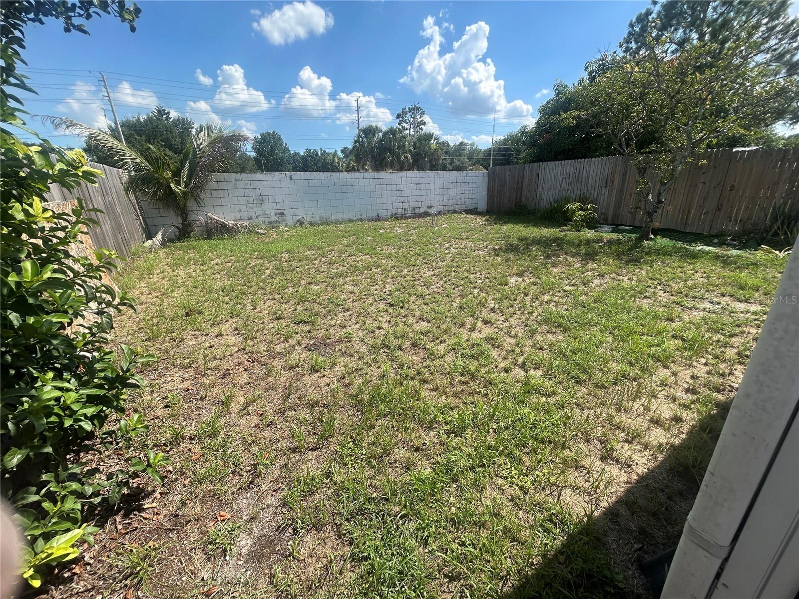 Image 8 of 9 For 1147 Vista Palma Way