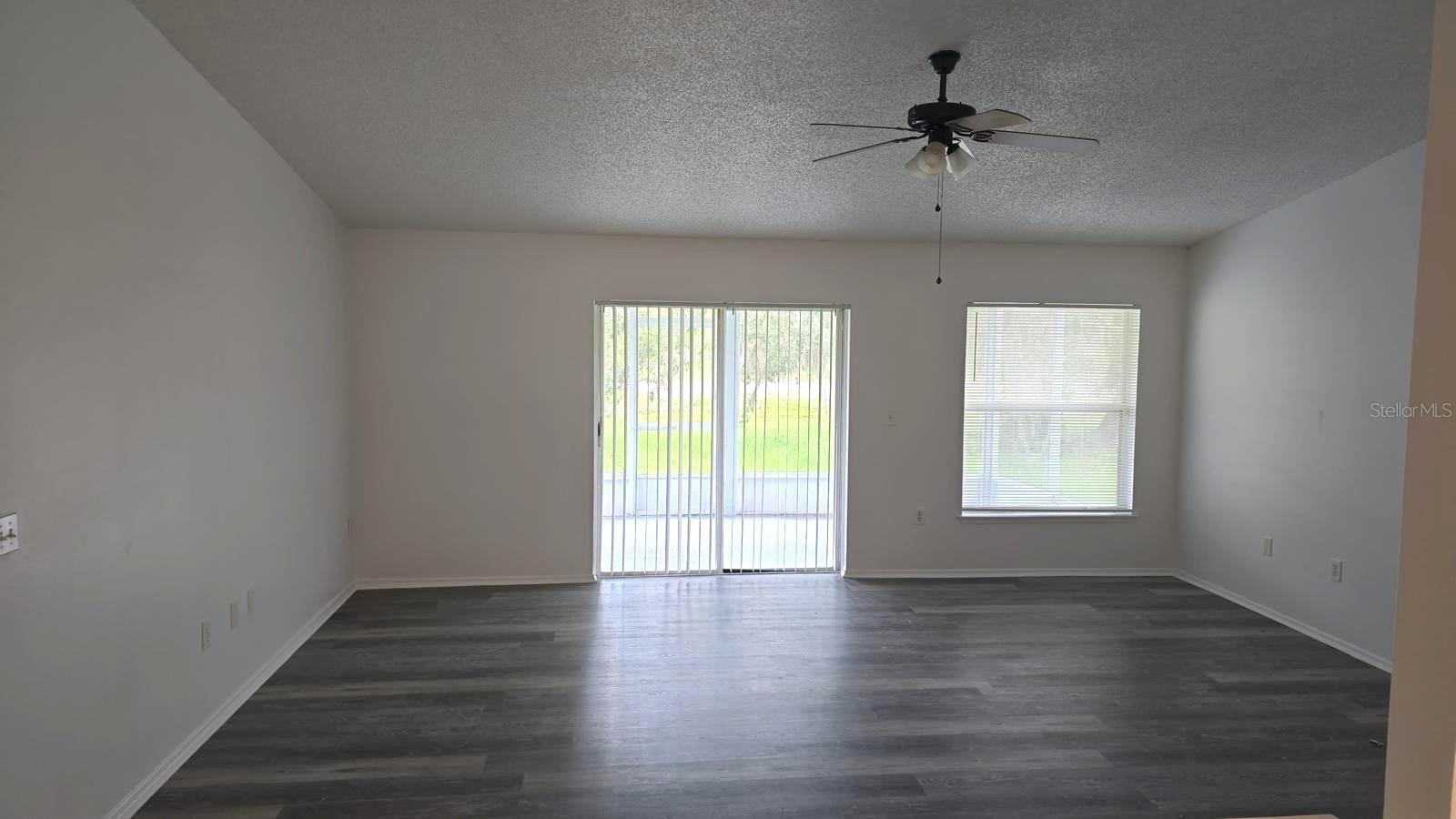 Image 3 of 14 For 1944 Sawfish Drive