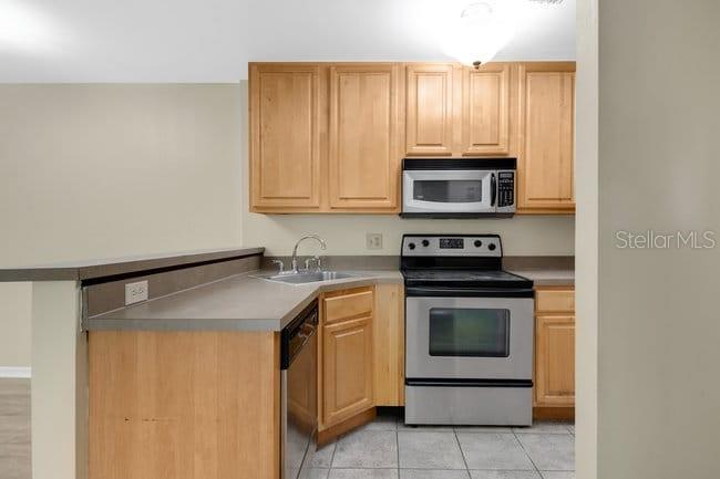 Image 9 of 32 For 6004 Westgate Drive 301