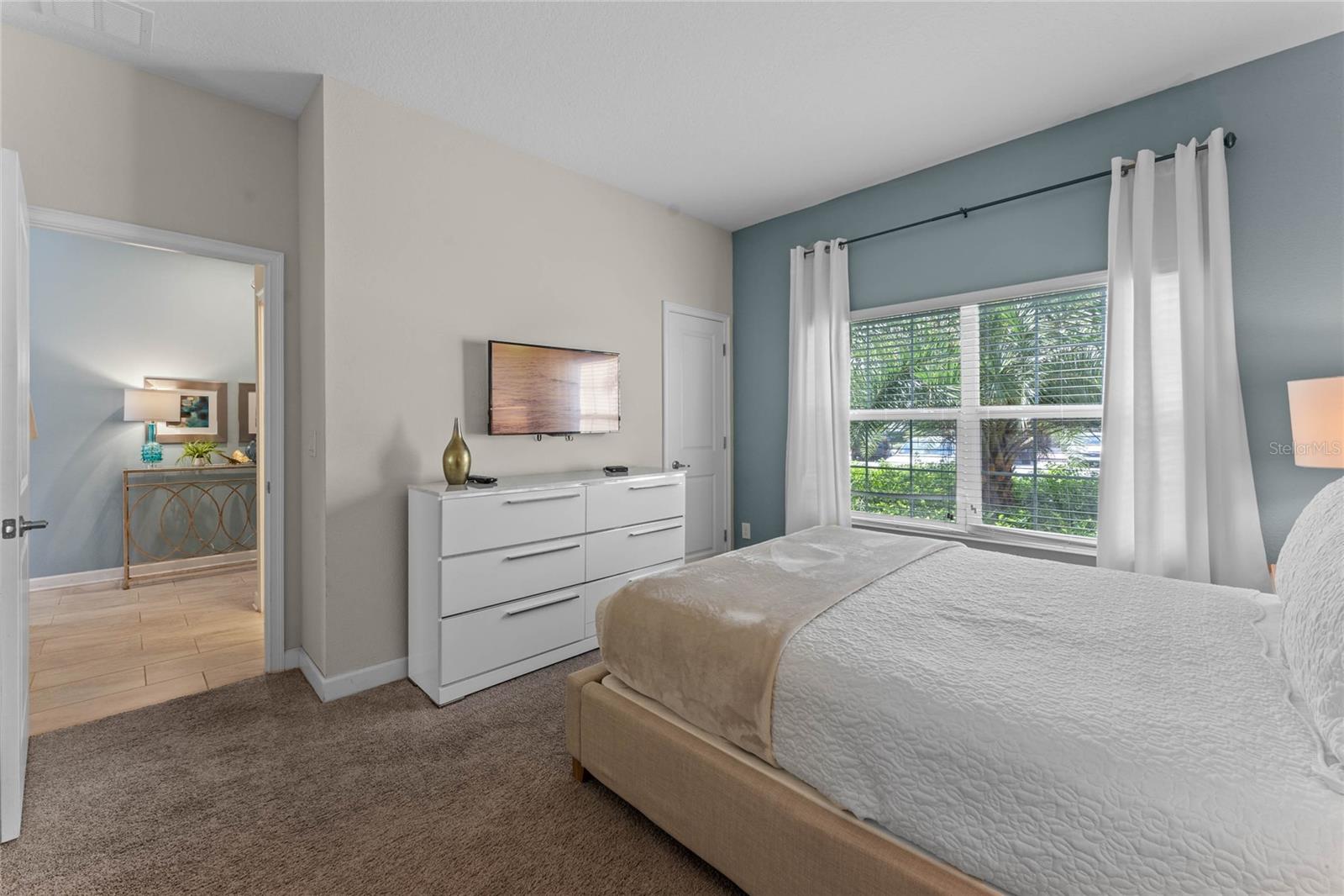 Image 12 of 30 For 4840 Romeo Circle