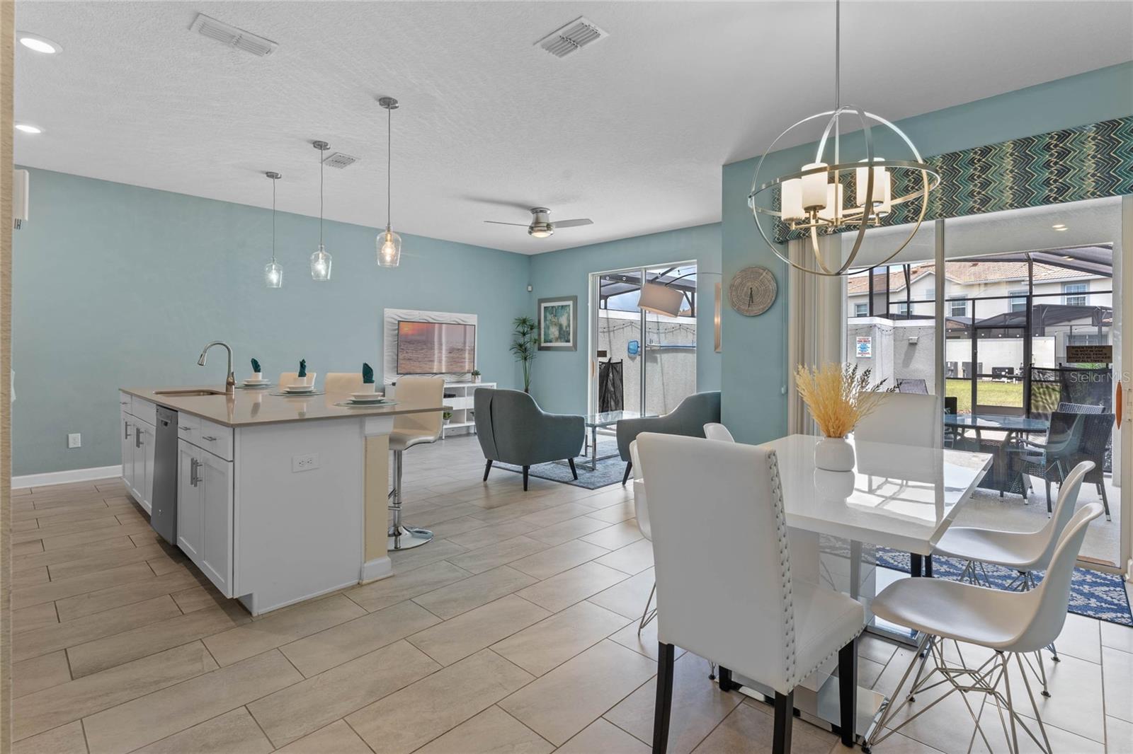 Image 15 of 30 For 4840 Romeo Circle