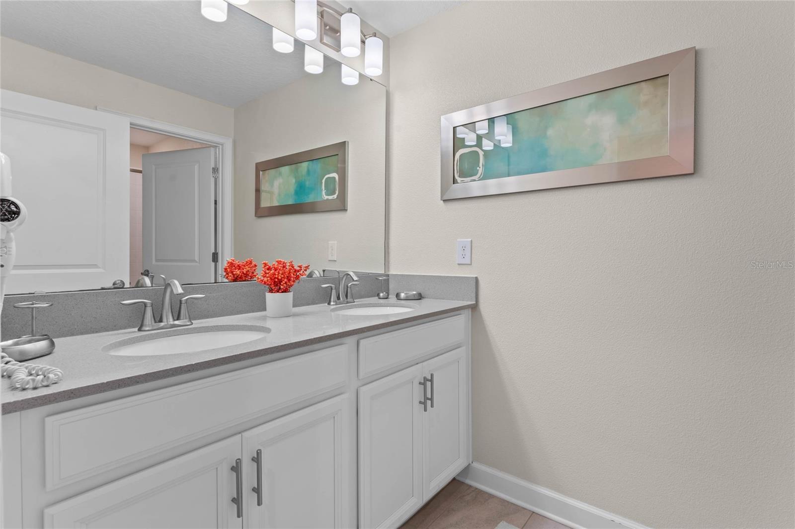 Image 7 of 30 For 4840 Romeo Circle