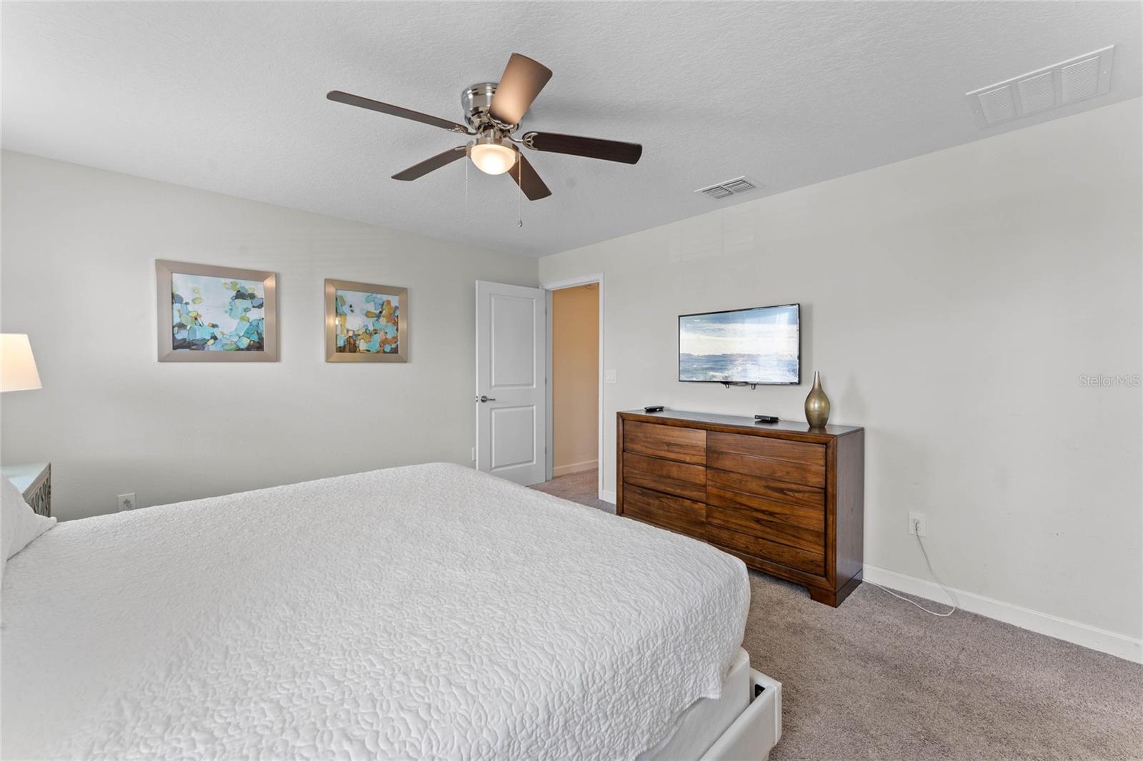 Image 9 of 30 For 4840 Romeo Circle