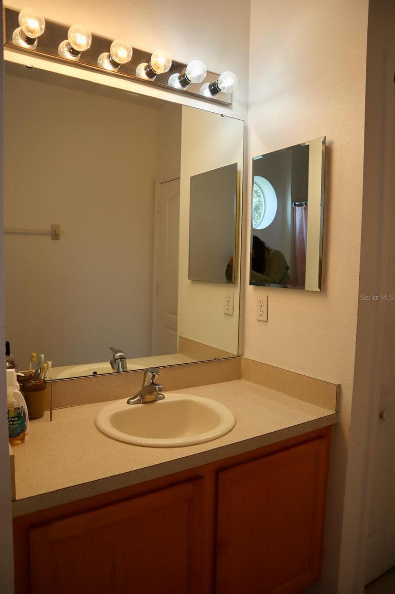 Image 16 of 21 For 9395 Flowering Cottonwood Road 32
