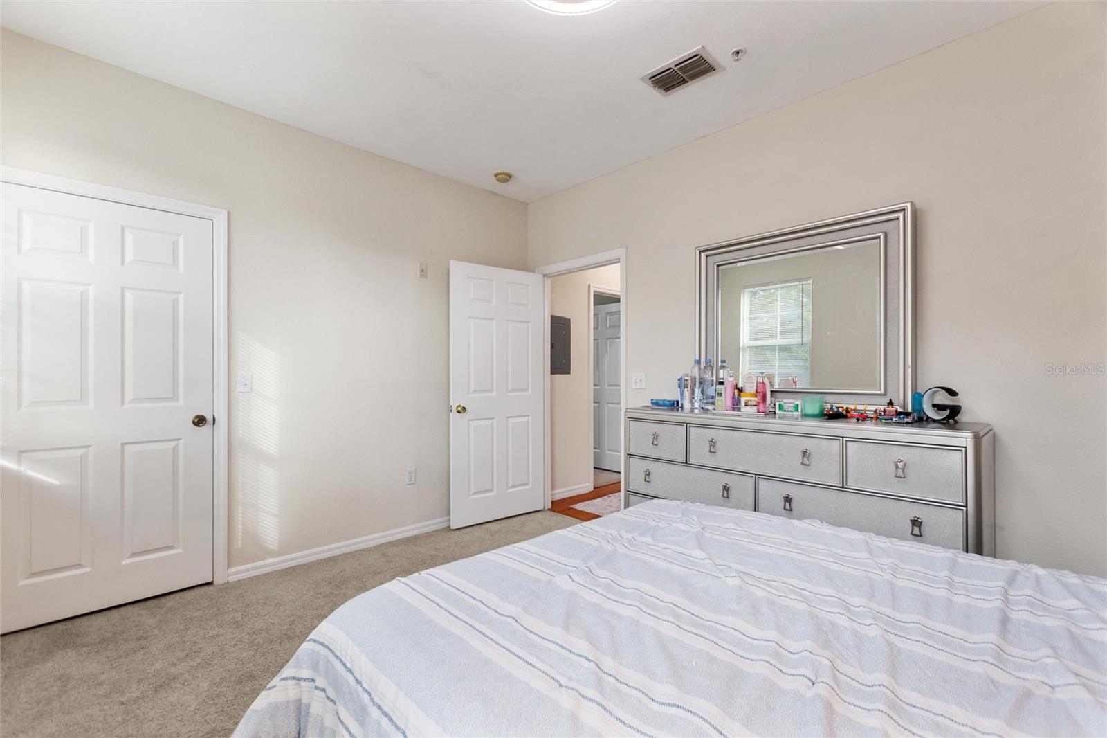 Image 21 of 49 For 3468 Soho Street #307