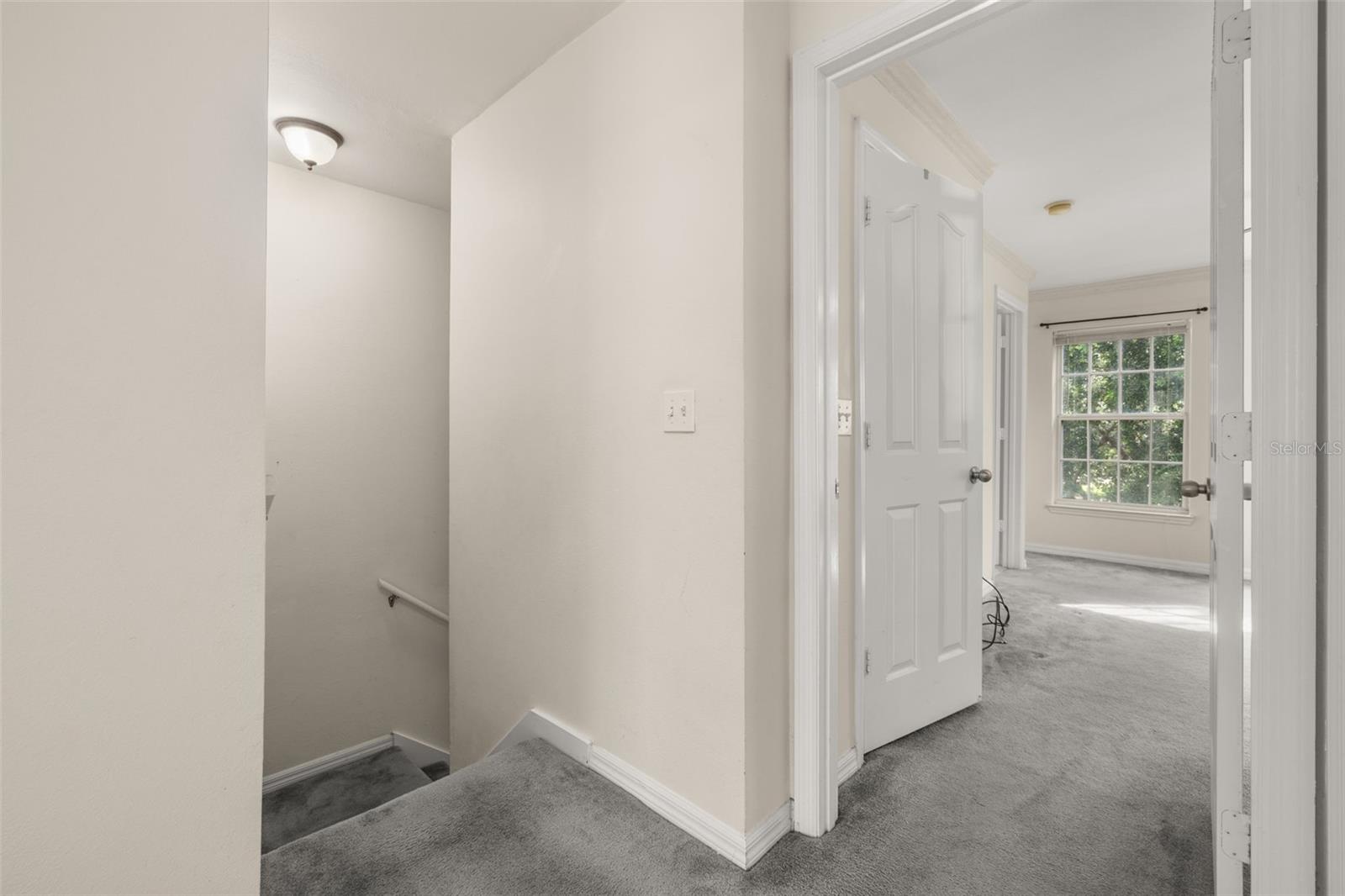 Image 14 of 55 For 1042 Waterside Drive