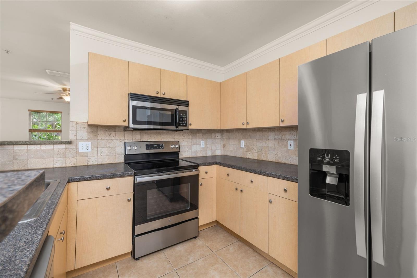 Image 8 of 55 For 1042 Waterside Drive