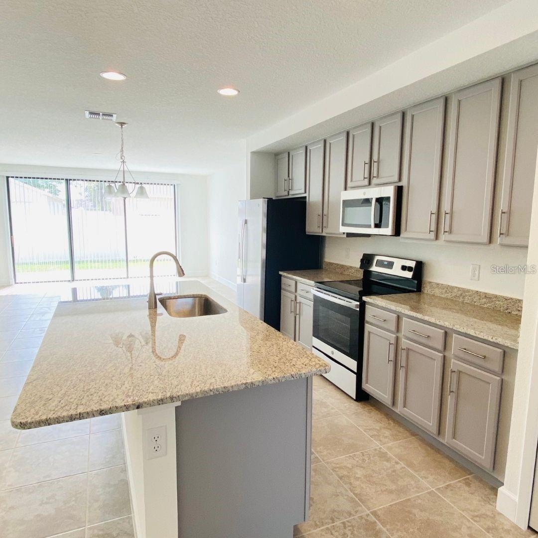 Image 3 of 4 For 4758 Terra Esmeralda Drive