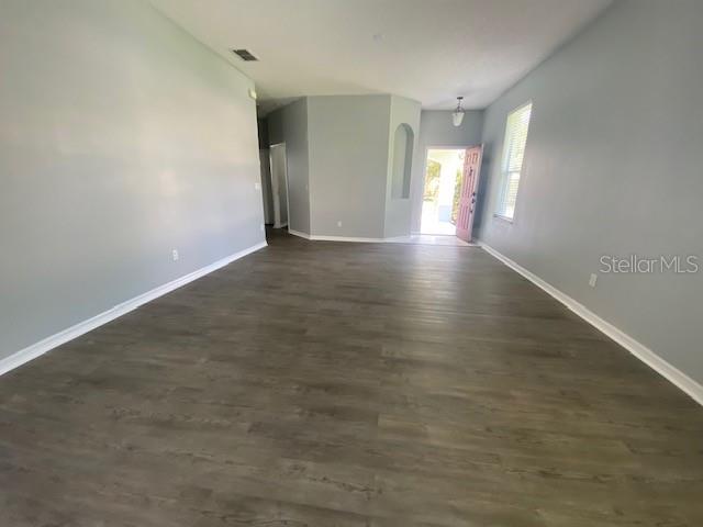 Image 3 of 19 For 9048 Saint Andrews Way