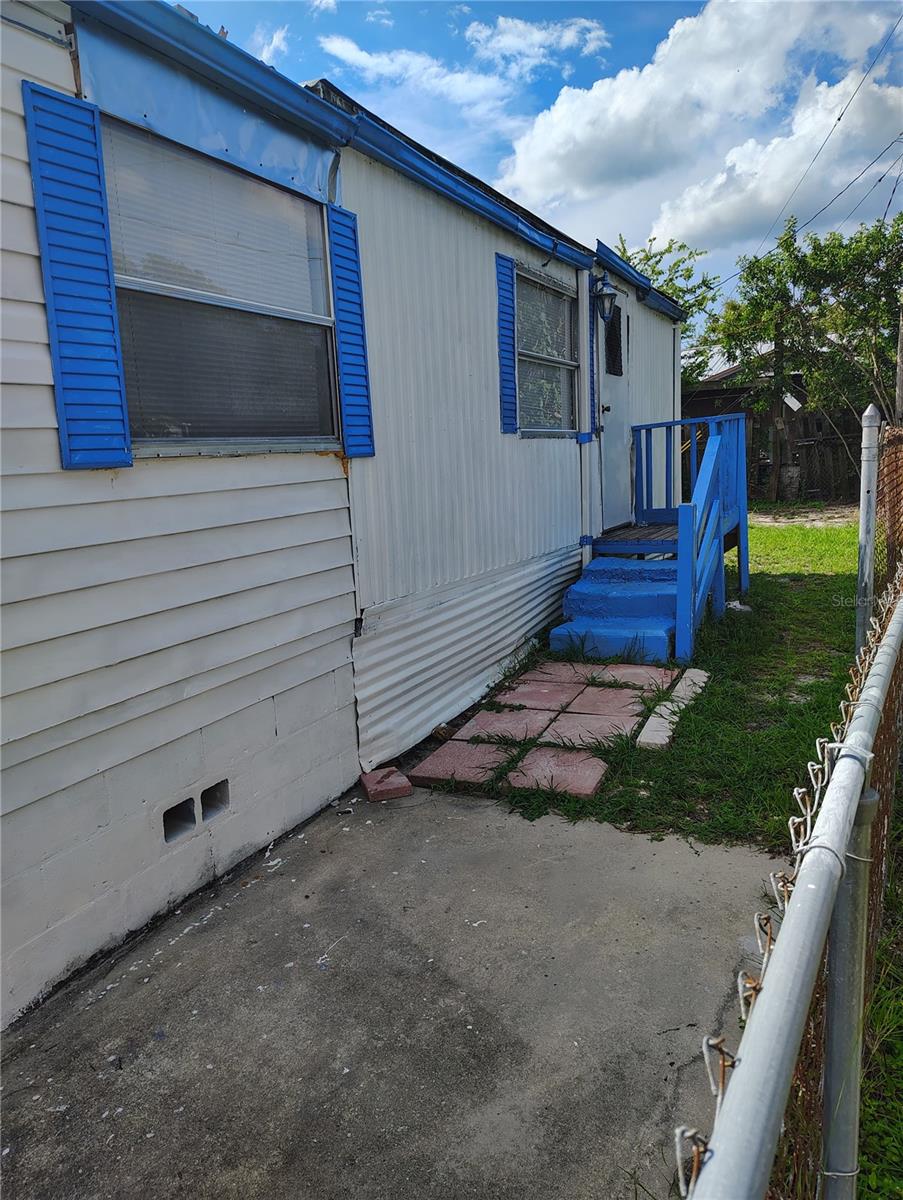 Listing Details for 3133 Kinsley Road, MIMS, FL 32754