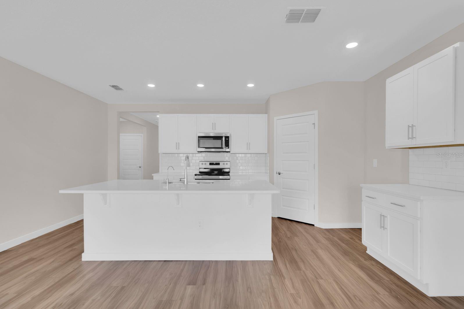 Image 4 of 21 For 401 Chayne Place