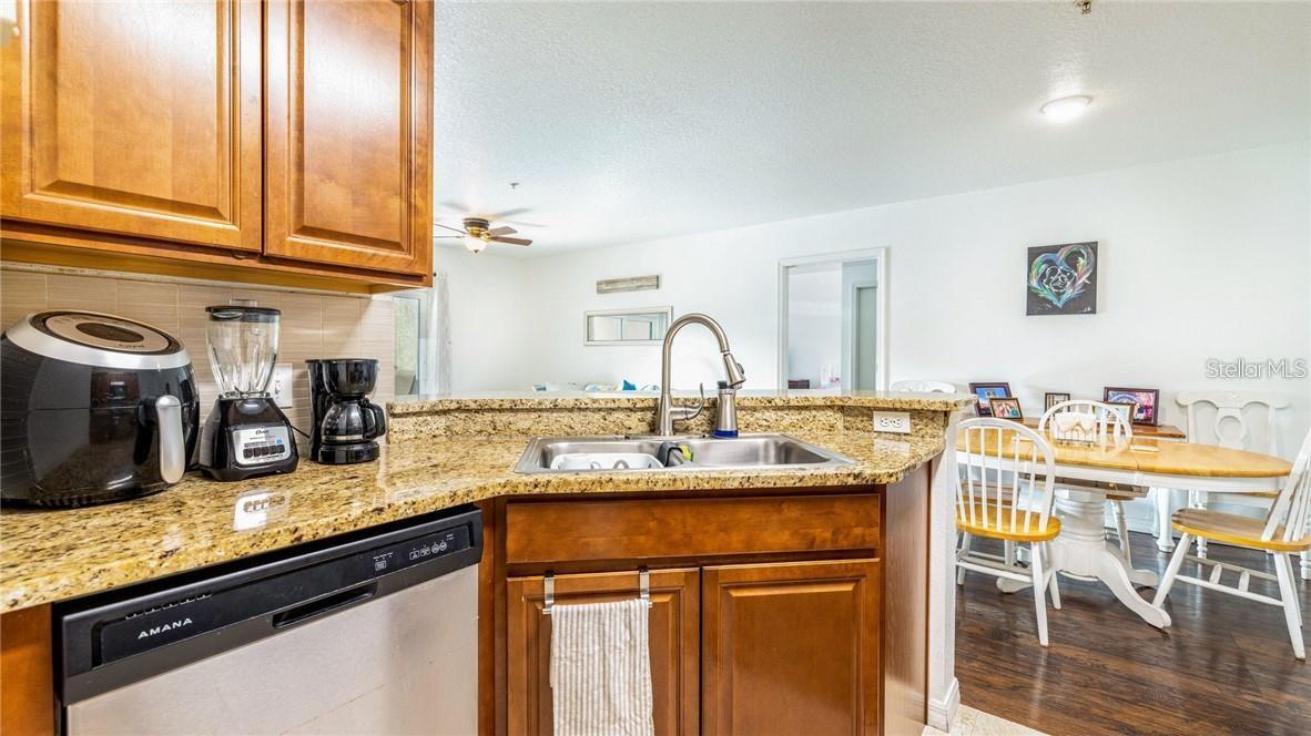 Image 13 of 29 For 6530 Swissco Drive 1123