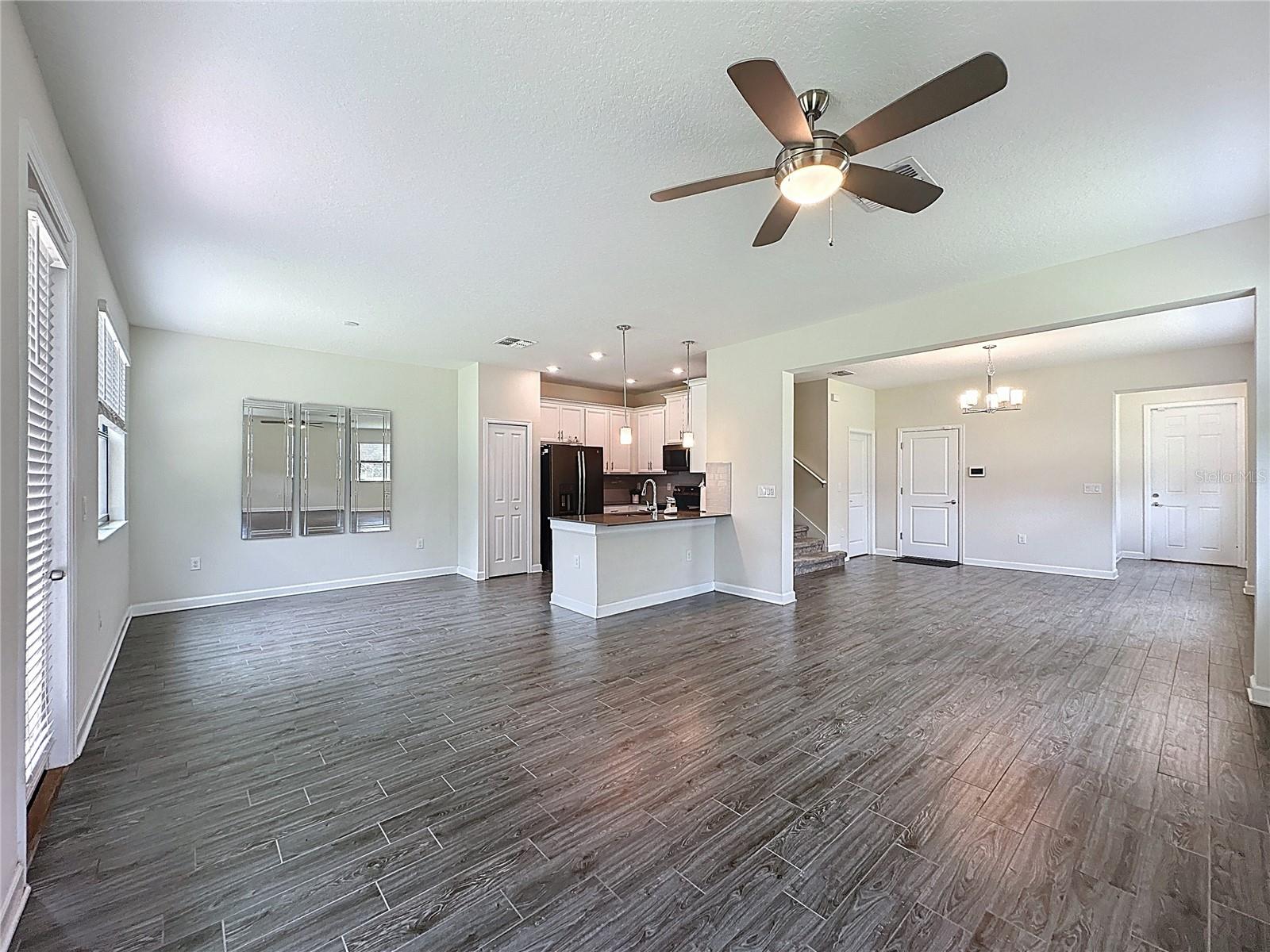 Image 11 of 42 For 1249 Royal St George Boulevard