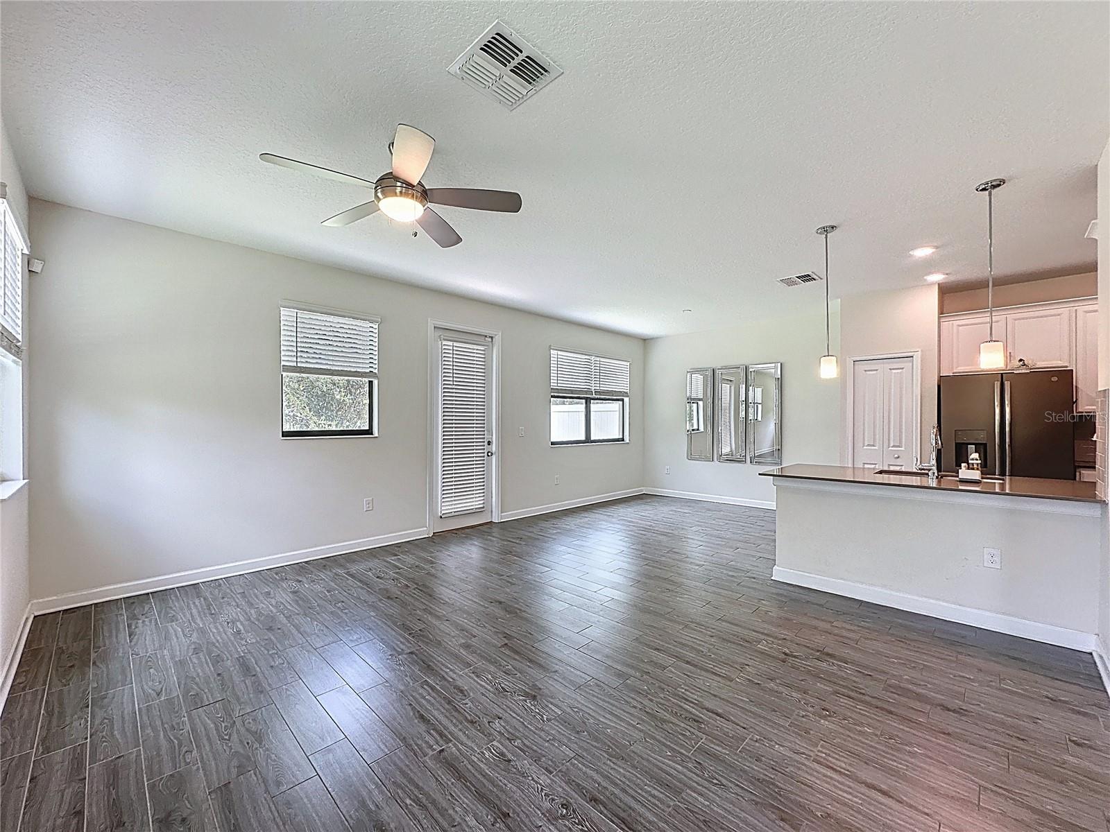 Image 12 of 42 For 1249 Royal St George Boulevard