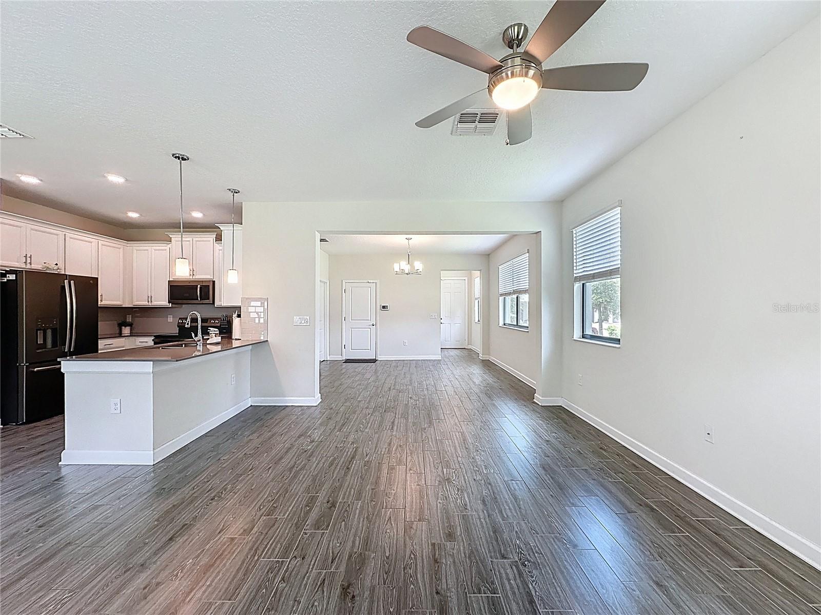 Image 18 of 42 For 1249 Royal St George Boulevard