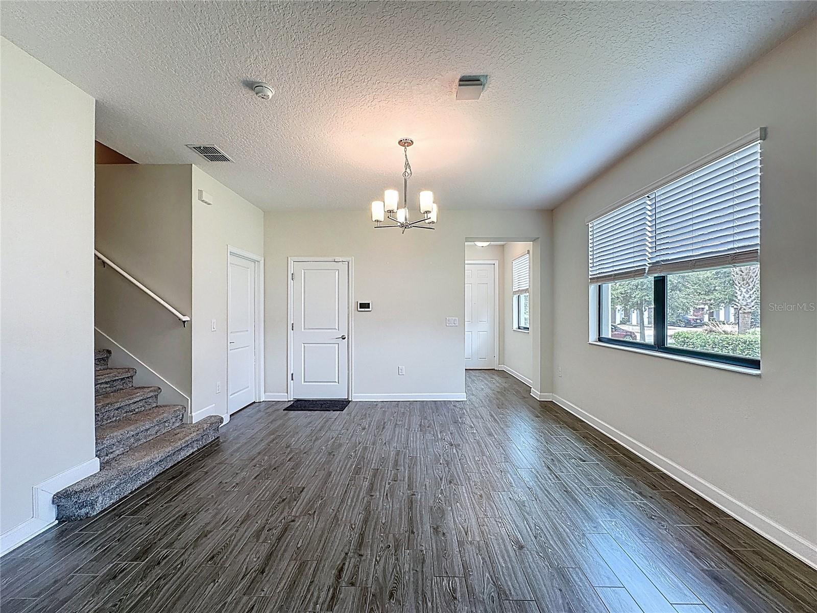 Image 19 of 42 For 1249 Royal St George Boulevard
