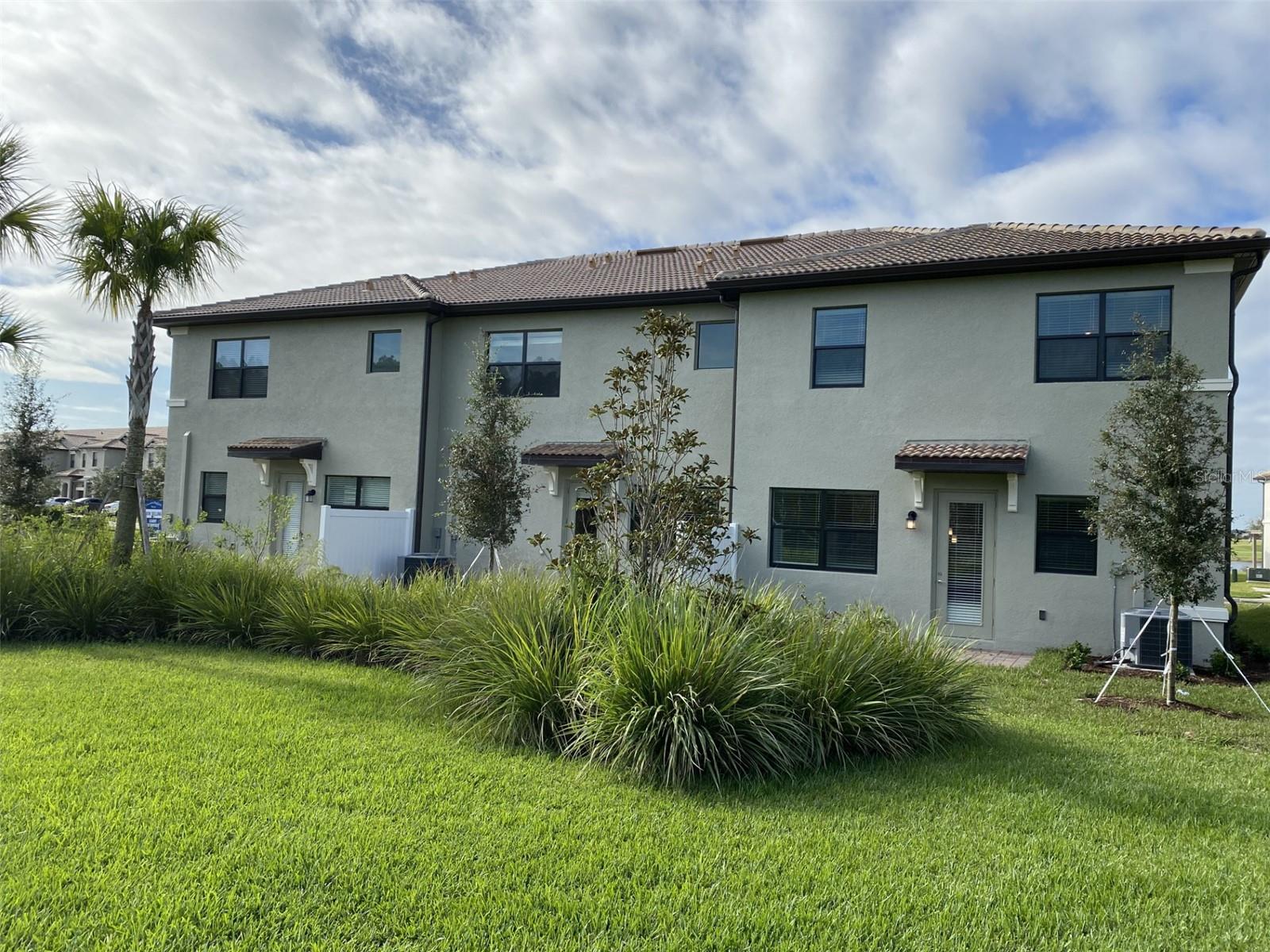 Image 6 of 6 For 1249 Royal St George Boulevard