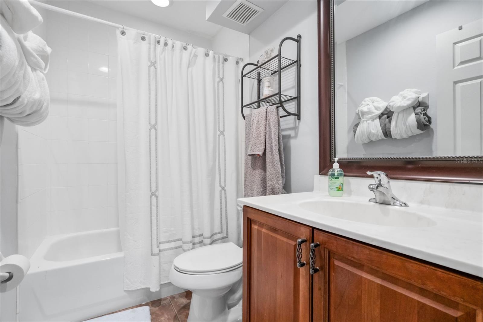 Image 33 of 90 For 1656 Whitney Isles Drive