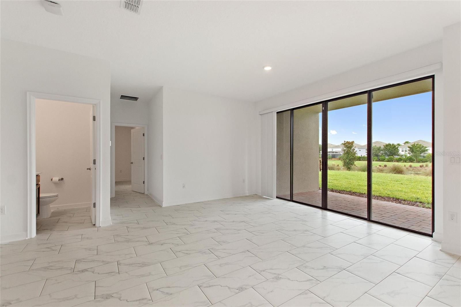 Image 37 of 76 For 1457 Mickelson Ct