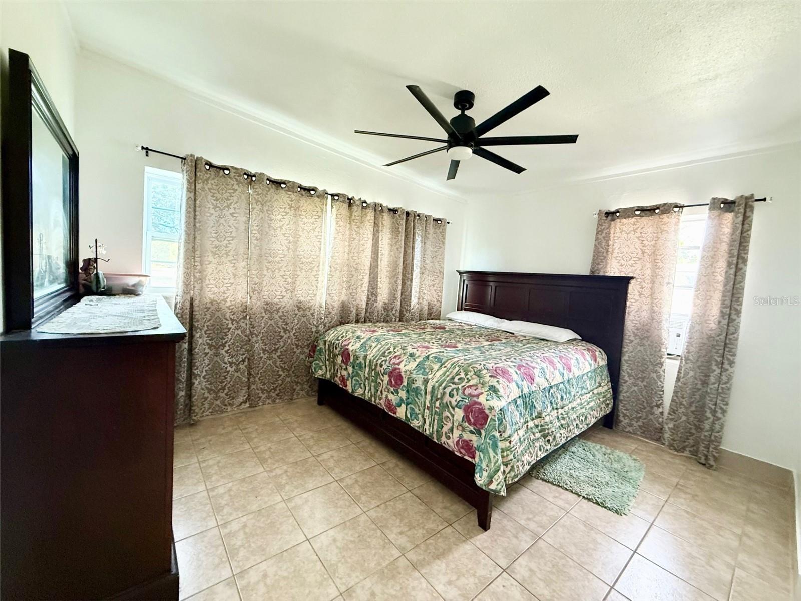 Image 10 of 21 For 5925 Dahlia Drive