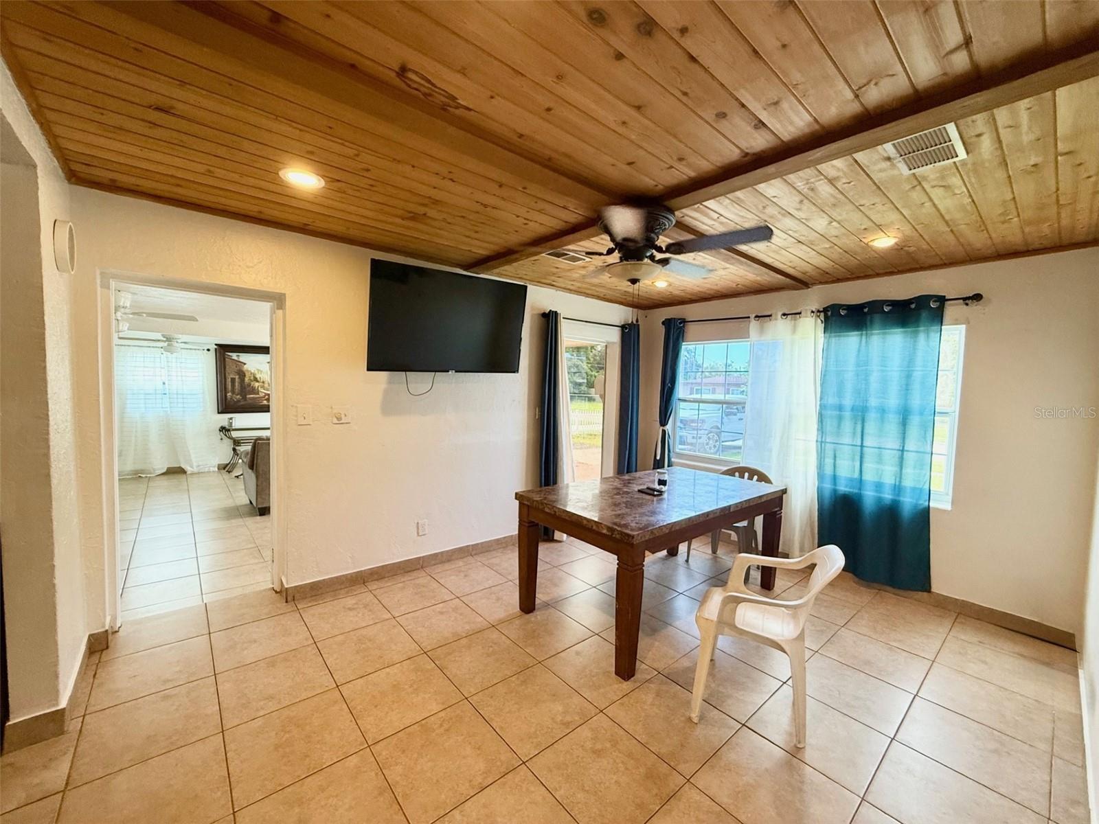 Image 7 of 21 For 5925 Dahlia Drive
