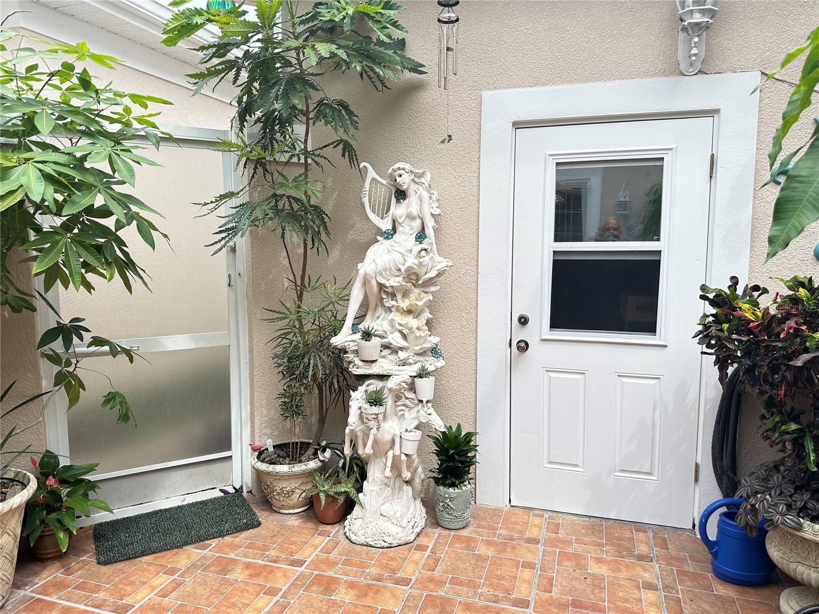 Image 21 of 52 For 8929 Silk Bay Place