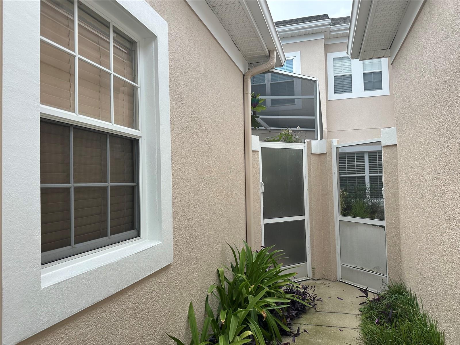 Image 23 of 52 For 8929 Silk Bay Place