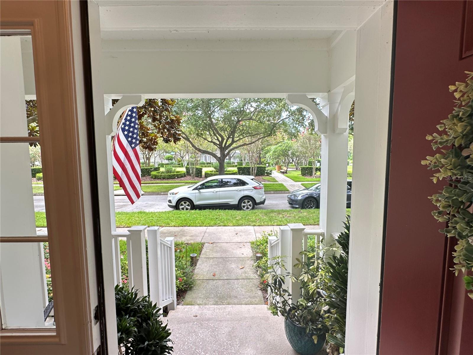Image 4 of 52 For 8929 Silk Bay Place