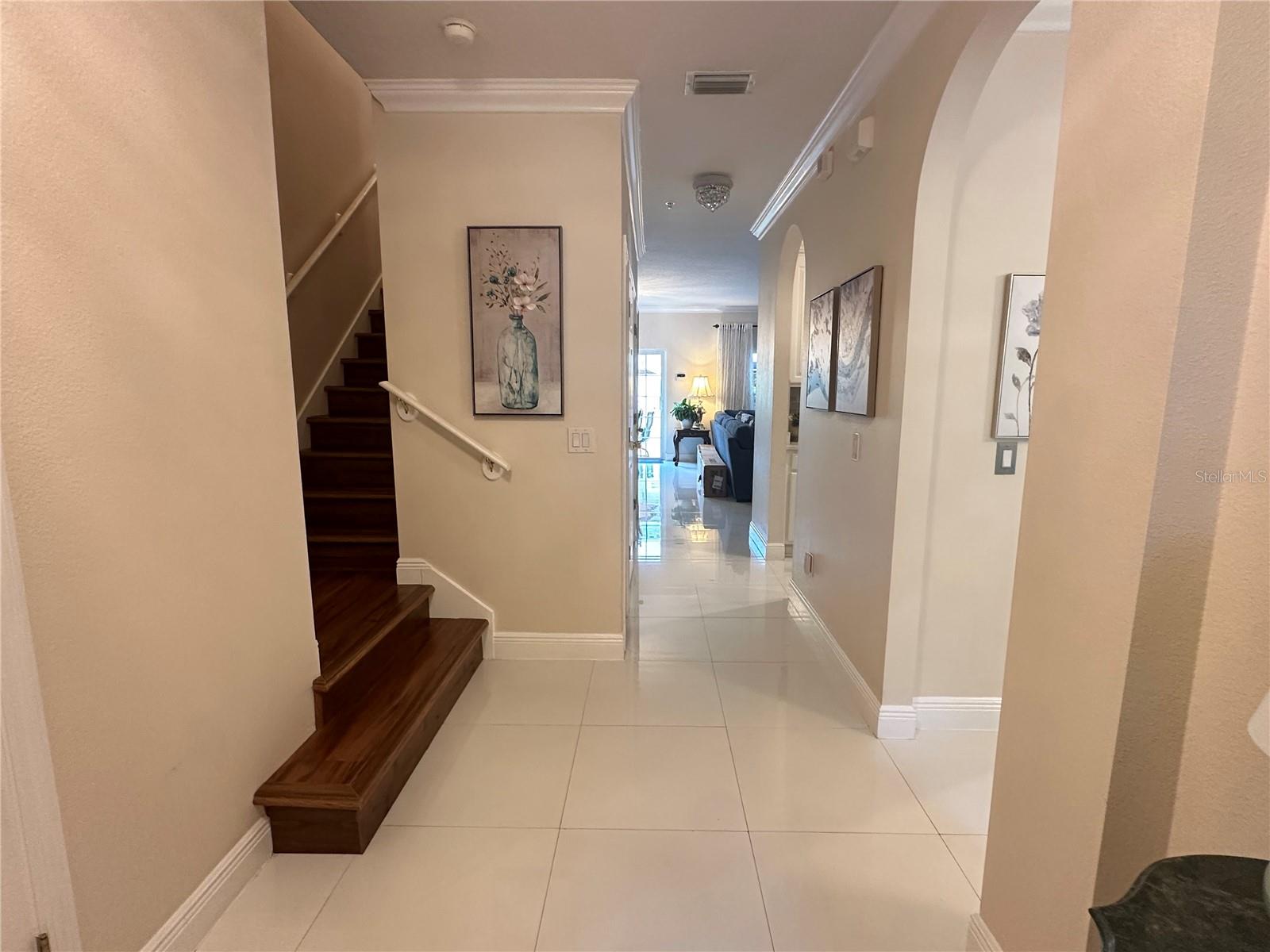 Image 6 of 52 For 8929 Silk Bay Place