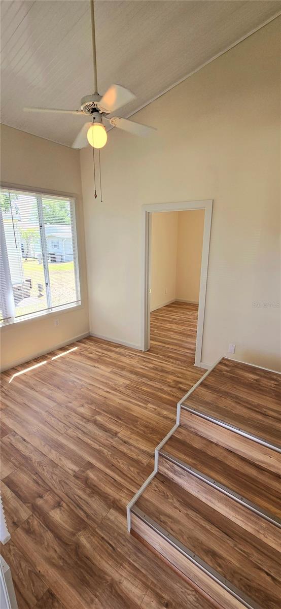 Image 10 of 29 For 50989 Highway 27  108