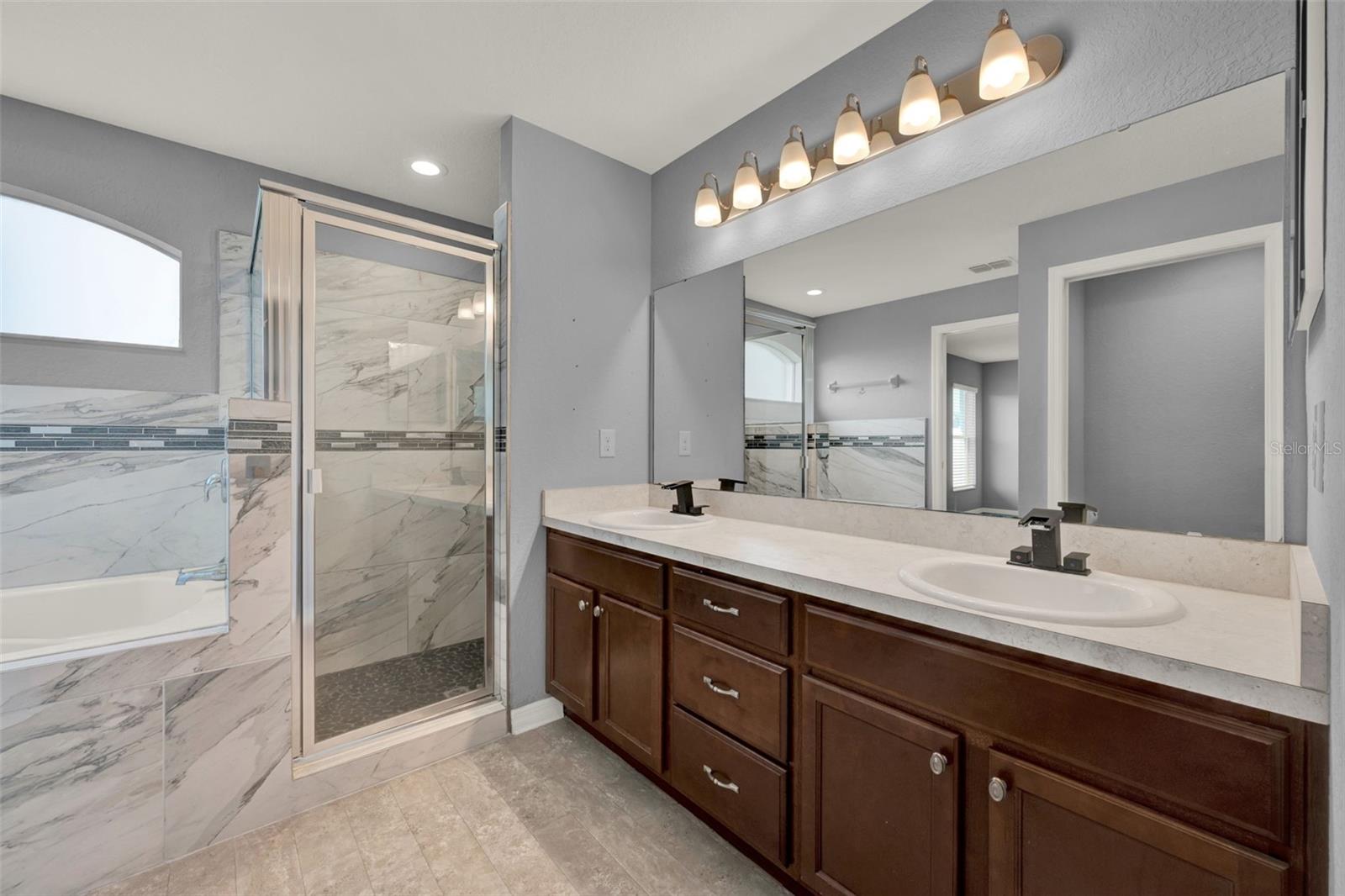 Image 15 of 20 For 4651 Calumet Drive