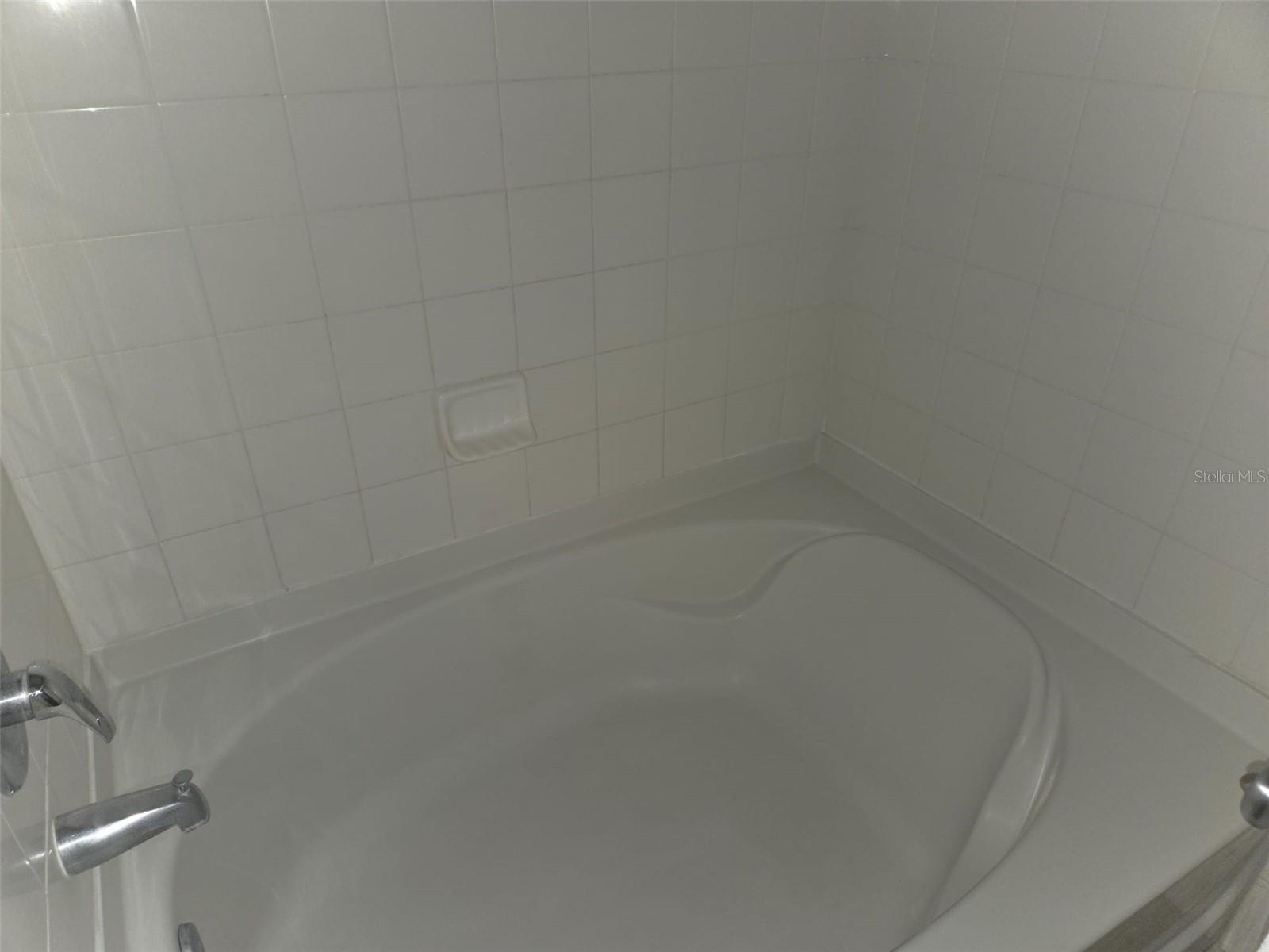 Image 17 of 20 For 6119 Metrowest Boulevard 101
