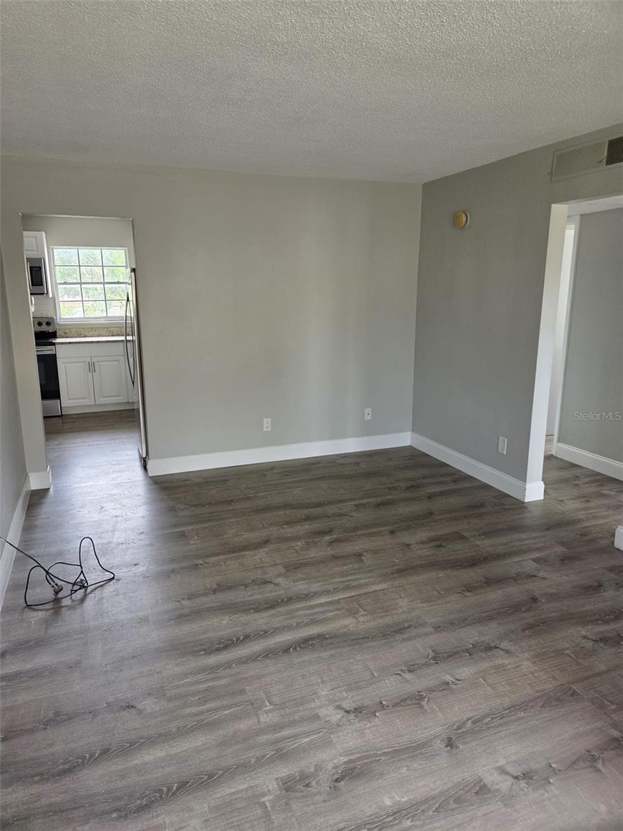 Image 11 of 17 For 5505 Hernandes Drive Ge