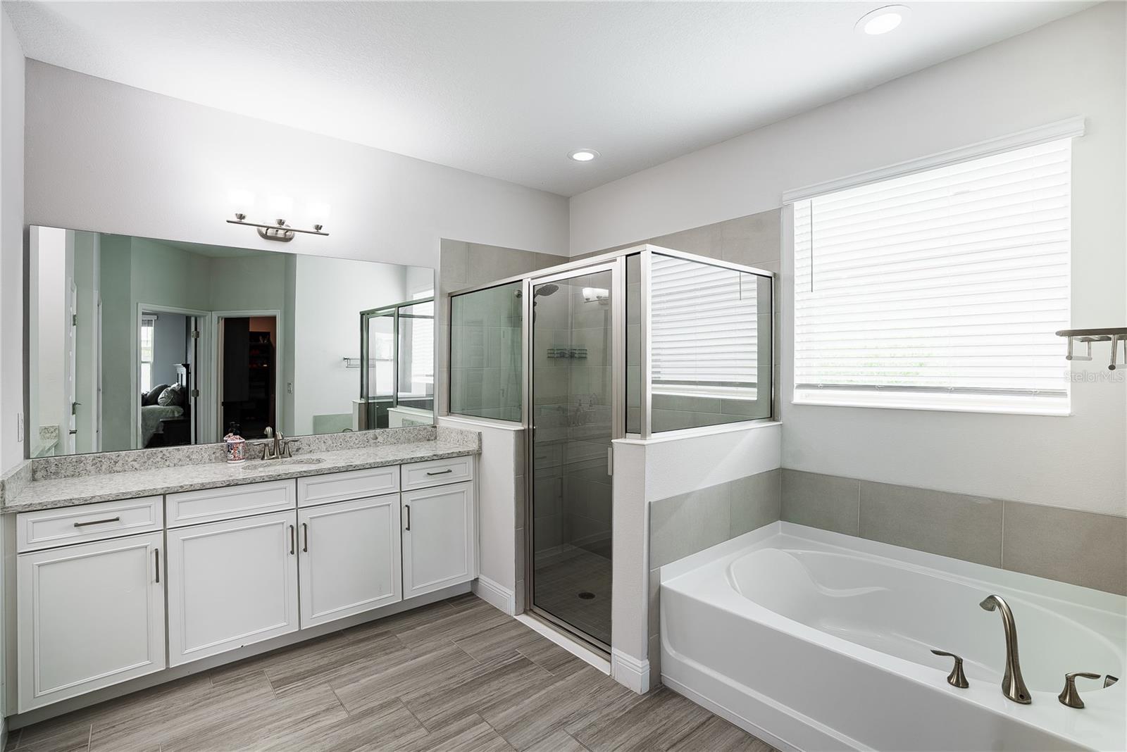 Image 14 of 32 For 15641 Shore Walk Drive