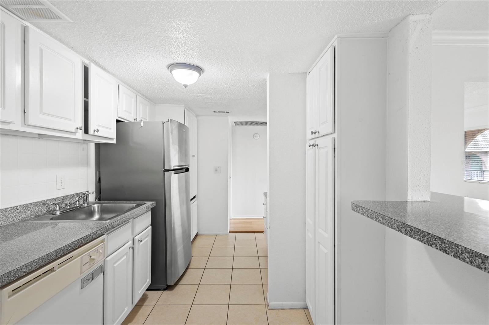 Image 2 of 30 For 123 Blue Point Way 320