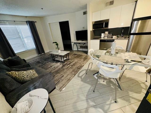 Image 2 of 14 For 3100 Parkway Boulevard 316
