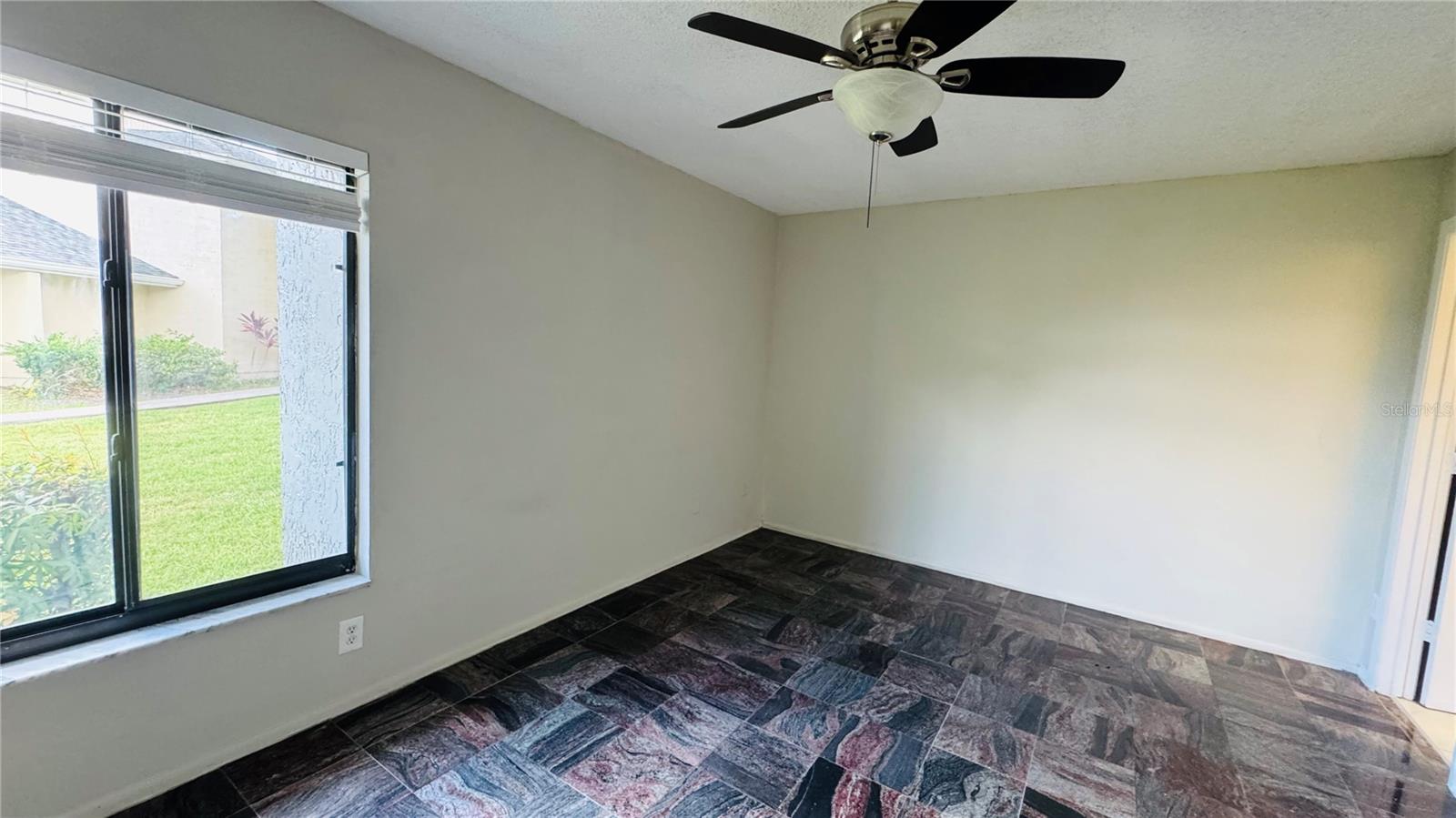 Image 15 of 24 For 4415 Pinebark Avenue 4