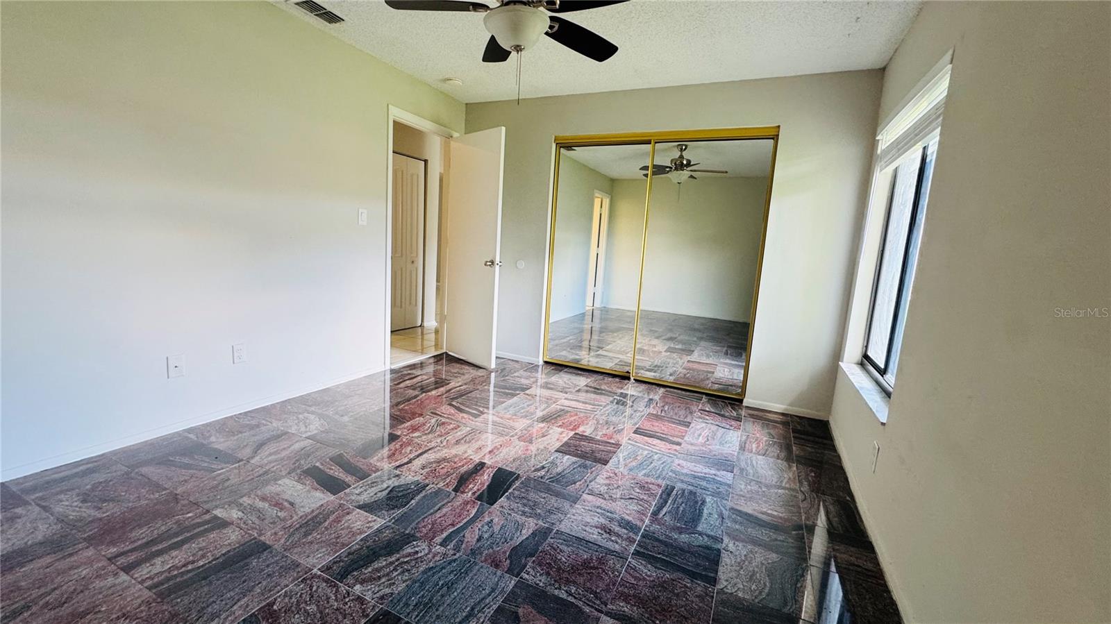 Image 17 of 24 For 4415 Pinebark Avenue 4