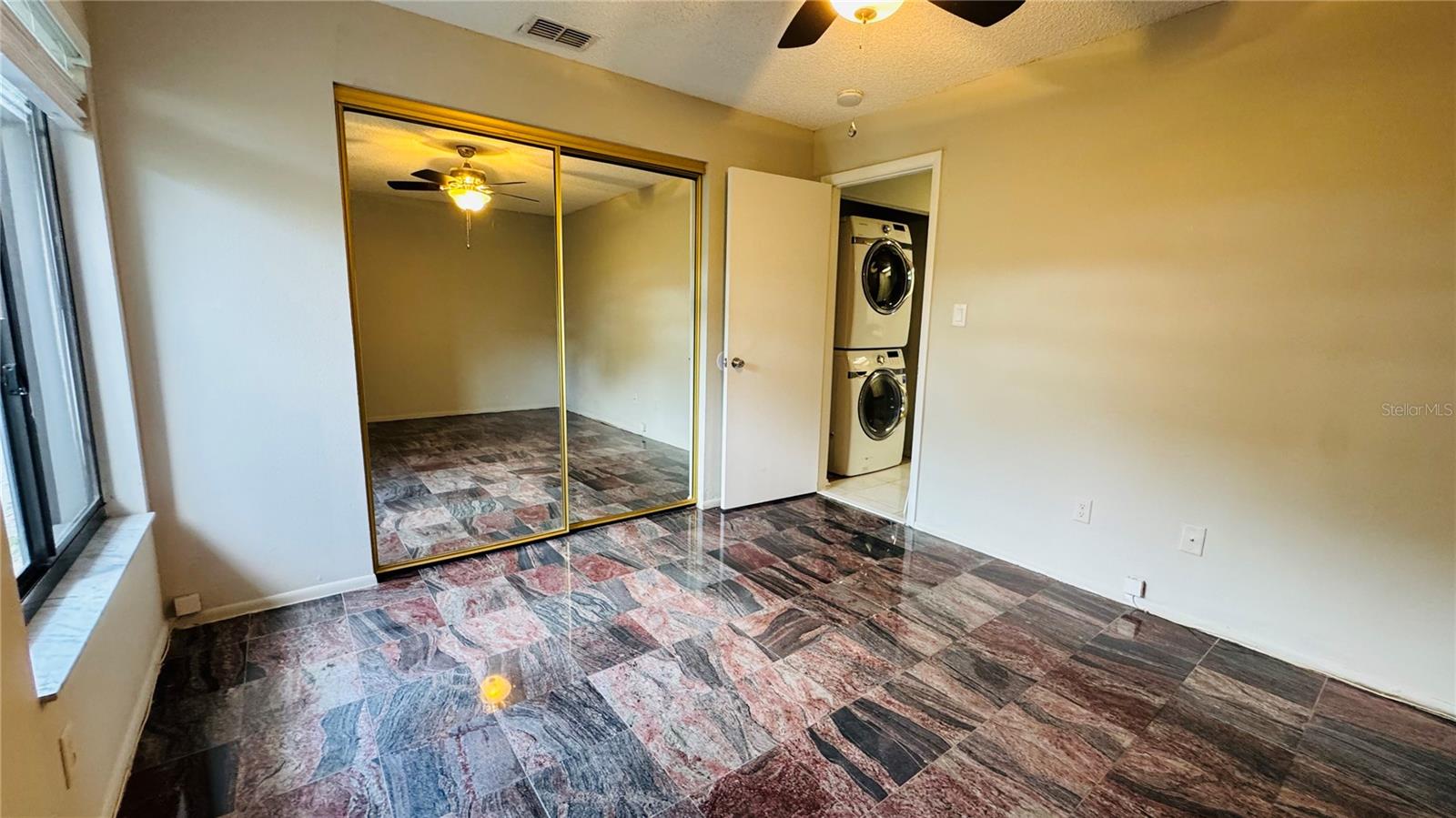 Image 18 of 24 For 4415 Pinebark Avenue 4