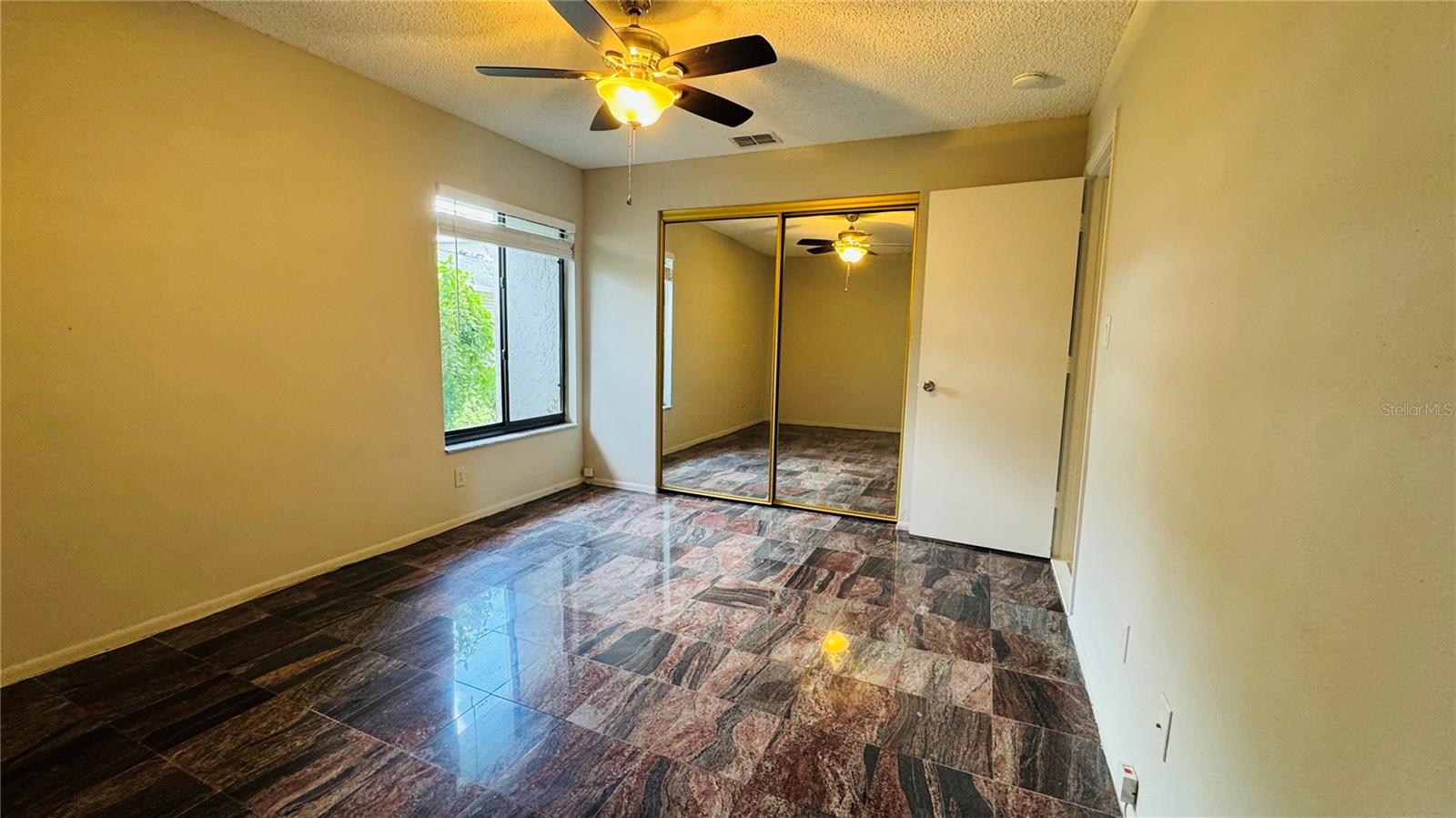 Image 19 of 24 For 4415 Pinebark Avenue 4