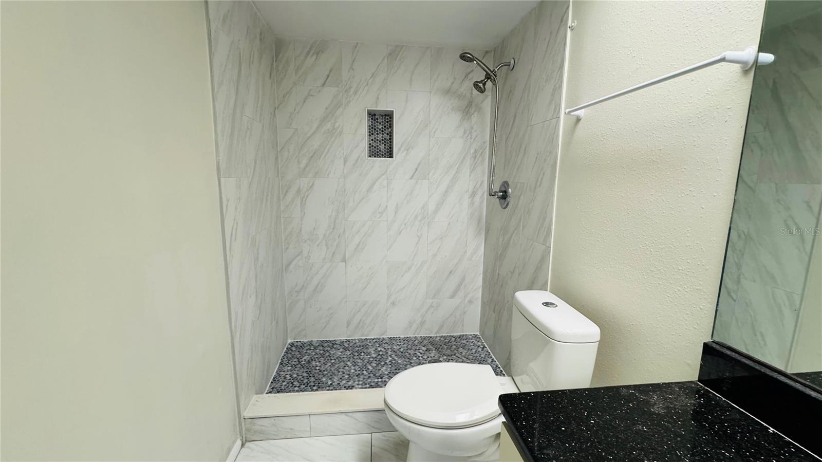Image 22 of 24 For 4415 Pinebark Avenue 4