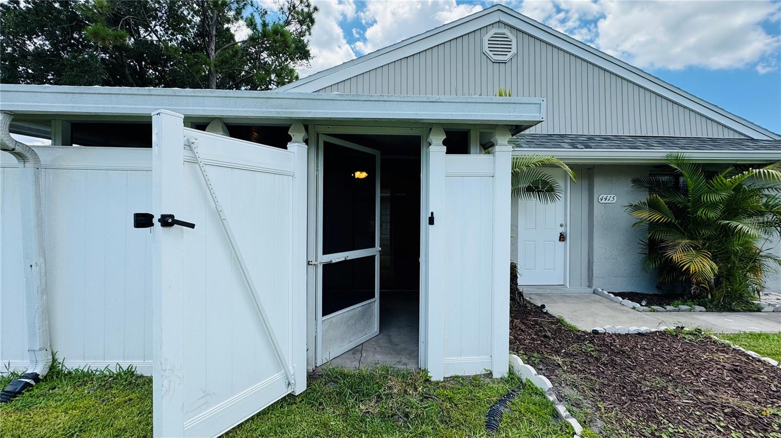 Image 4 of 24 For 4415 Pinebark Avenue 4