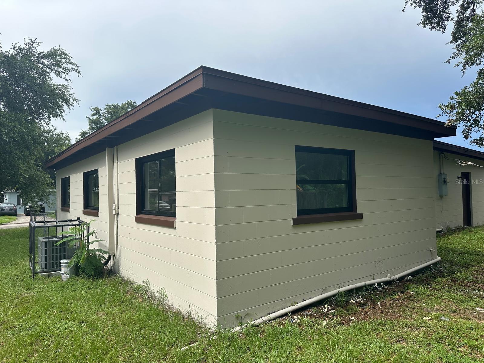 Image 3 of 16 For 4514 Arch Street
